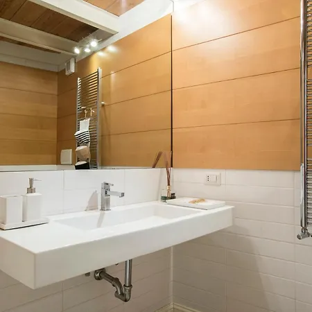 Holidays Teatro Pace *