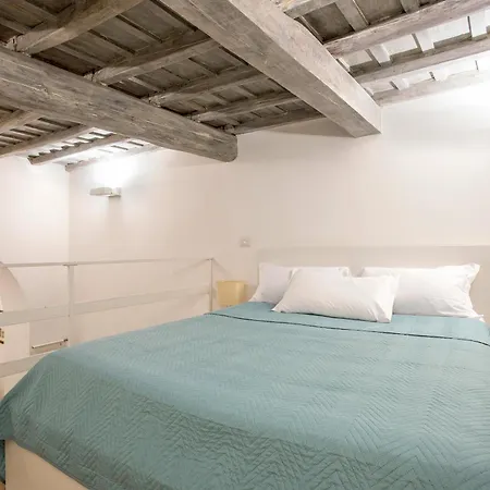 Apartamento Holidays Teatro Pace Roma