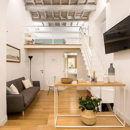 Holidays Teatro Pace Apartment Rome