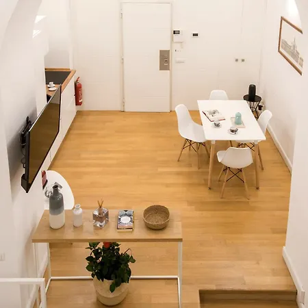 Holidays Teatro Pace Apartment Rom