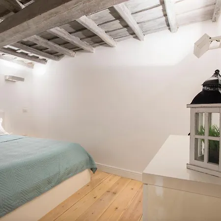 Apartment Holidays Teatro Pace *