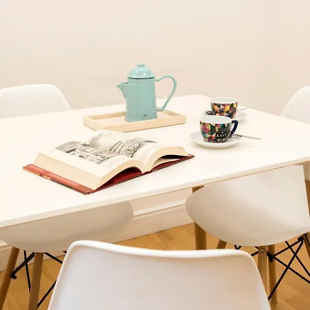 Holidays Teatro Pace Apartment Rom