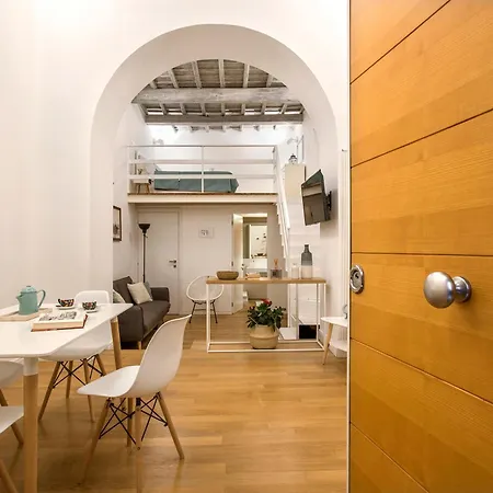 Holidays Teatro Pace Apartment Rome