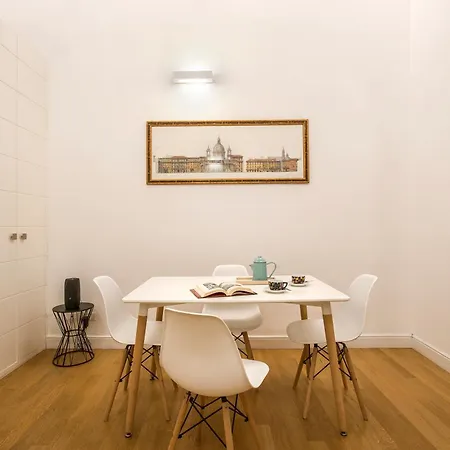 Holidays Teatro Pace Apartment *