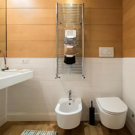 Holidays Teatro Pace Apartment *