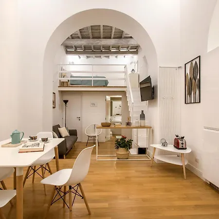 Holidays Teatro Pace Apartment